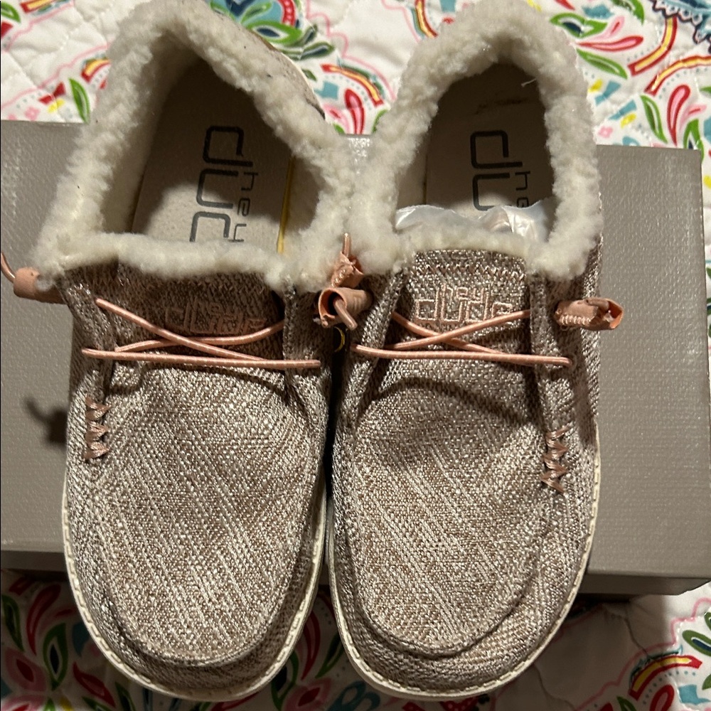 Hey Dude WOMEN’s shoes Brown with Cream Lining